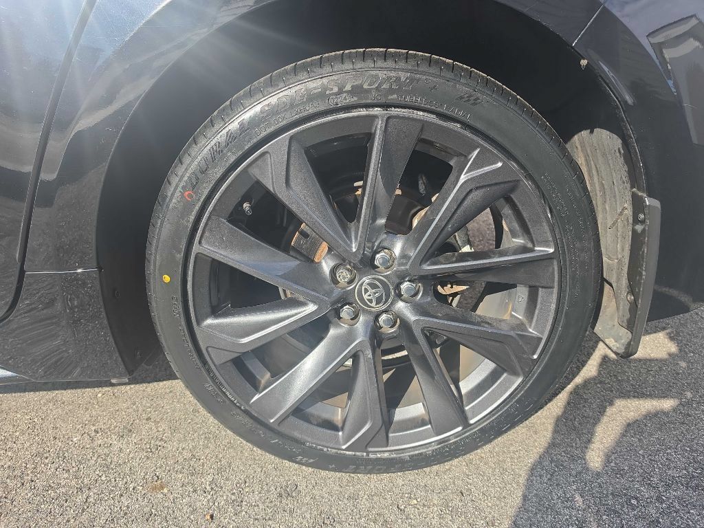 Used 2023 Toyota Corolla SE FWD image 4