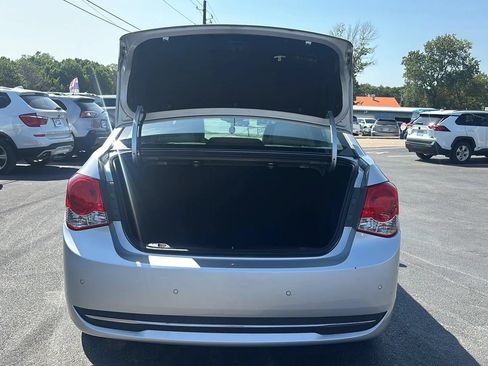 Used 2015 Chevrolet Cruze LT w/ Sun, Sound and Sport Package FWD image 16
