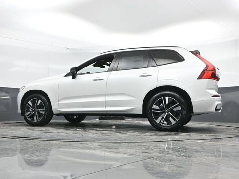 New 2026 Volvo XC60 B5 Plus w/ Protection Package Premier AWD/4WD image 43