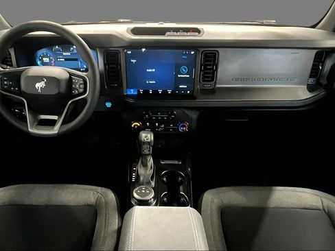 Used 2025 Ford Bronco 2-Door AWD/4WD image 9