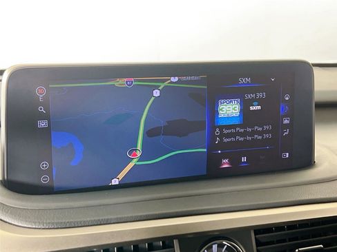 Used 2022 Lexus RX 350L Premium w/ Premium Package image 15