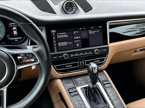 Used 2020 Porsche Macan S image 7