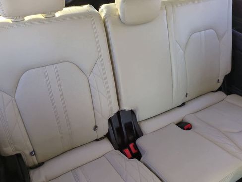 Used 2018 Ford Expedition Platinum image 22