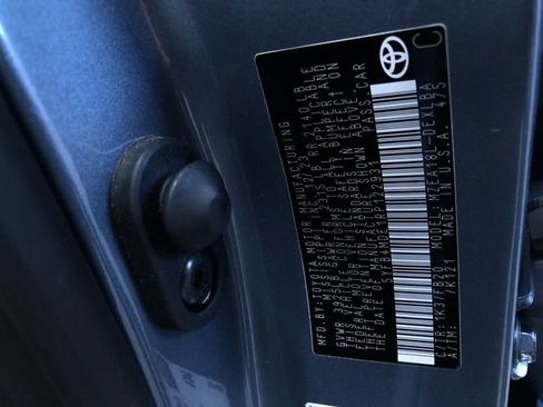 Certified 2024 Toyota Corolla LE image 32