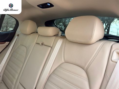 Used 2019 Alfa Romeo Stelvio Ti Lusso w/ Quick Order Package 22X Lusso image 36