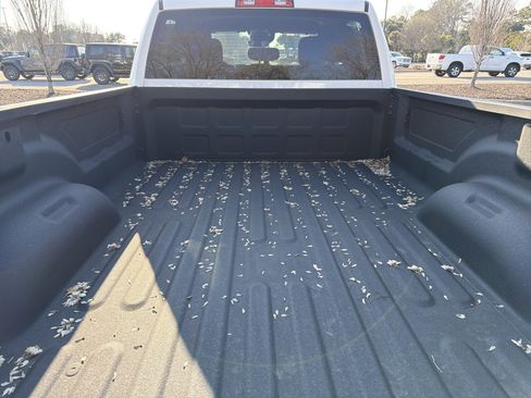 Used 2025 RAM 2500 Big Horn AWD/4WD image 32
