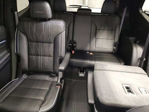 New 2026 Buick Enclave Avenir w/ Super Cruise Package AWD/4WD image 28