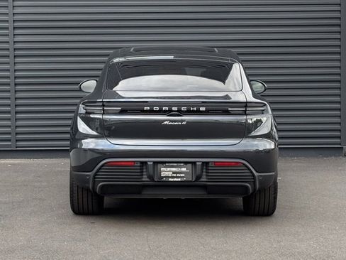 Certified 2025 Porsche Macan 4 Electric image 6