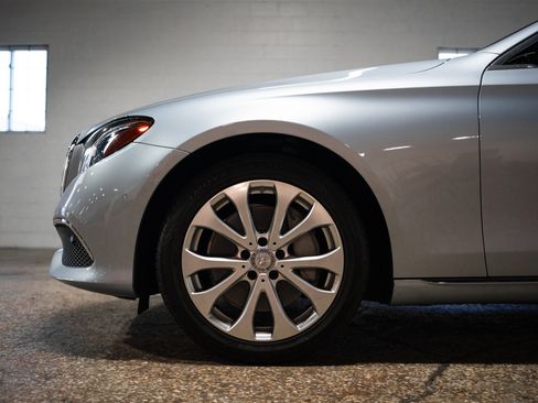 Used 2017 Mercedes-Benz E 300 image 13