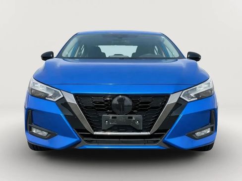 Used 2022 Nissan Sentra SR FWD image 2