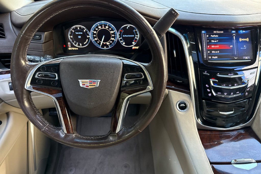 Used 2015 Cadillac Escalade ESV Luxury AWD/4WD image 16