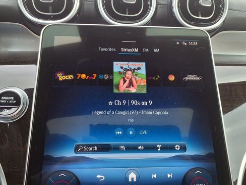 Used 2024 Mercedes-Benz GLC 300 4MATIC image 9