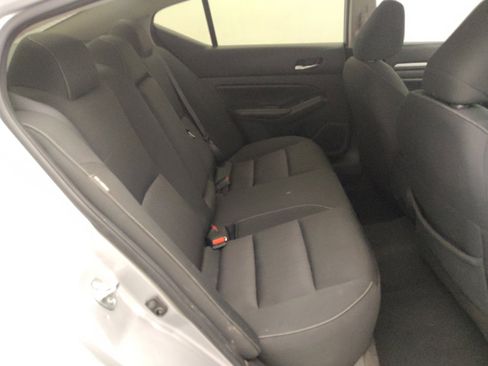 Used 2022 Nissan Altima 2.5 SV image 19