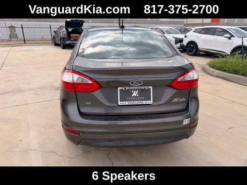 Used 2016 Ford Fiesta SE FWD image 3