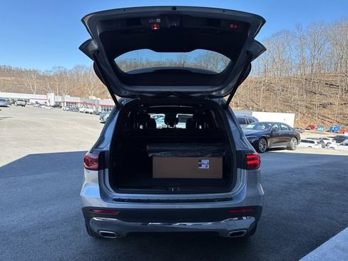 New 2026 Mercedes-Benz GLB 250 4MATIC image 9