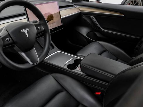 Used 2023 Tesla Model 3 Standard Range image 34