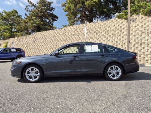 Used 2023 Honda Accord LX image 2