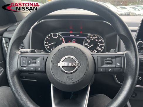 Used 2024 Nissan Rogue S image 48