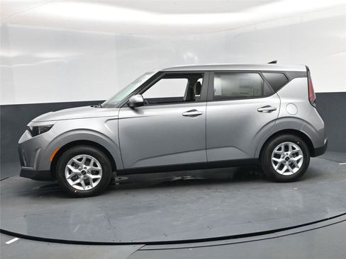 New 2025 Kia Soul LX w/ LX Technology Package image 6