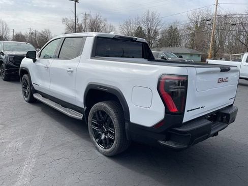 Used 2026 GMC Sierra EV Elevation w/ LPO, Elevation Dark Package AWD/4WD image 5