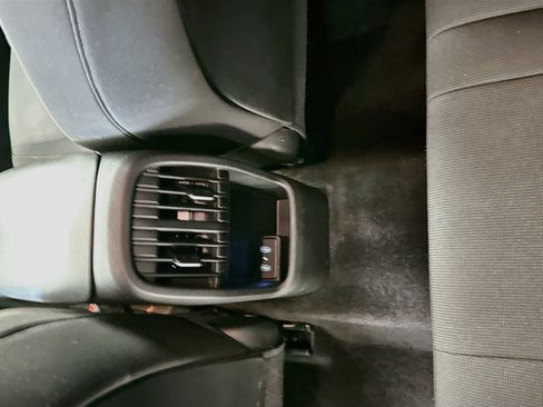 Used 2025 Hyundai Kona SEL AWD/4WD image 27
