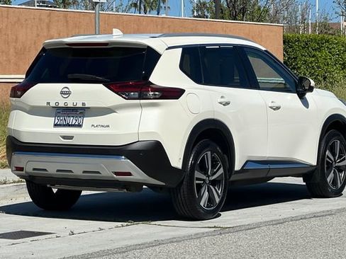 Used 2023 Nissan Rogue Platinum FWD image 4