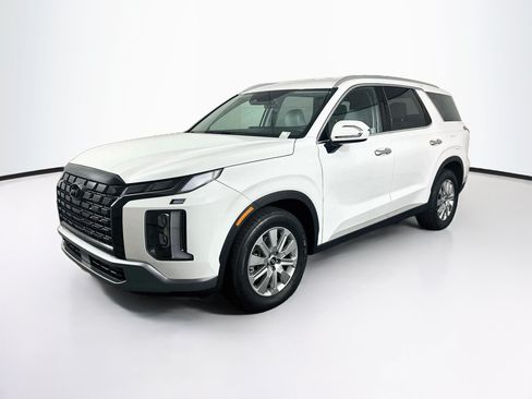 Used 2025 Hyundai Palisade SEL FWD image 3