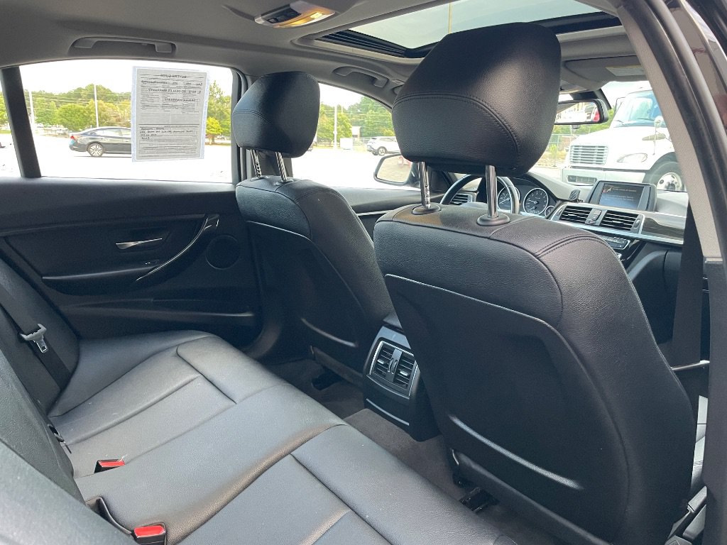 Used 2016 BMW 320i Sedan RWD image 26