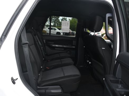Used 2020 Ford Expedition XLT RWD image 17