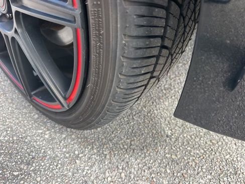 Used 2017 Hyundai Veloster Turbo R-Spec image 10