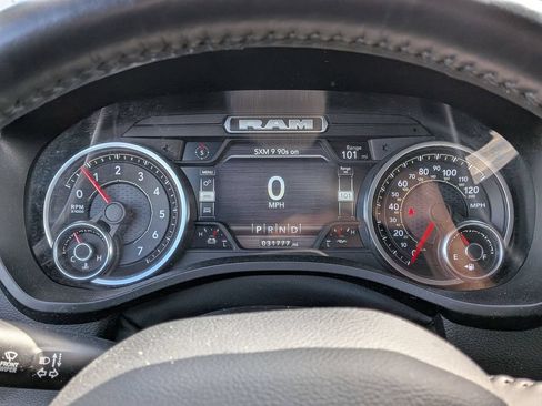 Used 2023 RAM 1500 Laramie AWD/4WD image 12