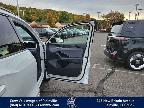 New 2026 Volkswagen Tiguan SE R-Line image 40