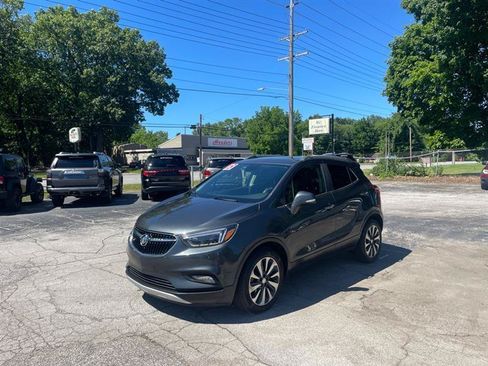 Used 2018 Buick Encore Essence FWD image 1