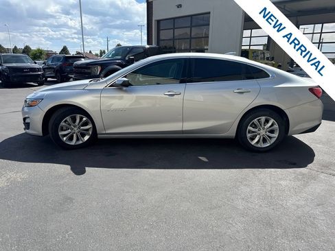 Used 2022 Chevrolet Malibu LT FWD image 4