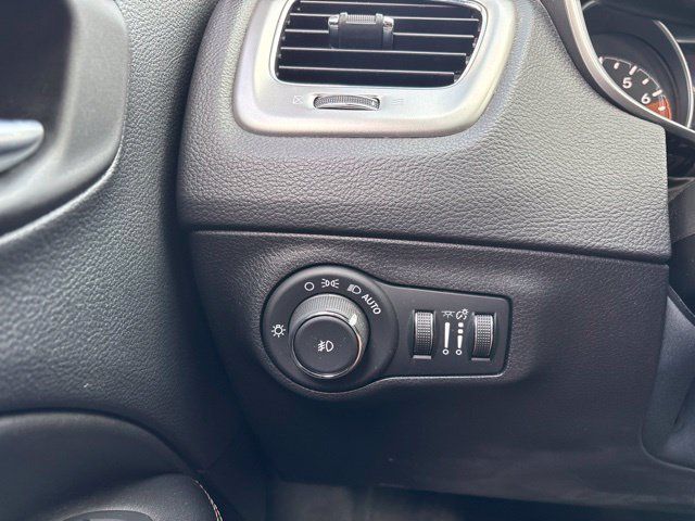 Used 2018 Jeep Compass Latitude w/ Popular Equipment Group AWD/4WD image 22