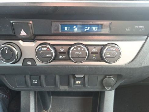 Used 2022 Toyota Tacoma SR image 26
