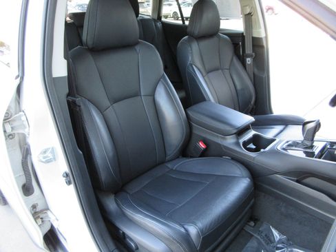Used 2023 Subaru Outback Limited XT AWD/4WD image 25