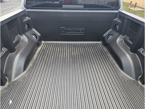Used 2024 Chevrolet Colorado Trail Boss w/ Advanced Trailering Package AWD/4WD image 12