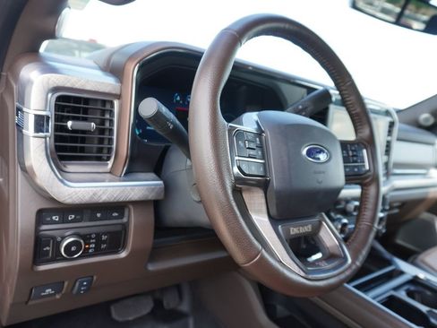 Certified 2024 Ford F250 King Ranch w/ FX4 Off-Road Package AWD/4WD image 16