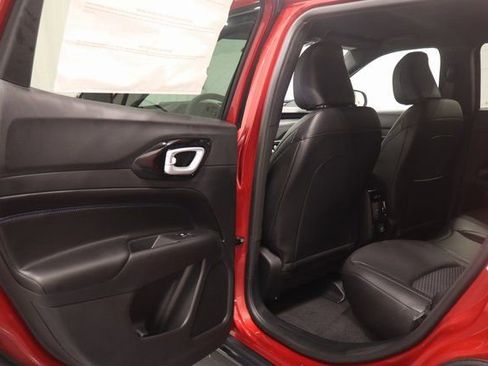 New 2026 Jeep Compass Latitude AWD/4WD image 12