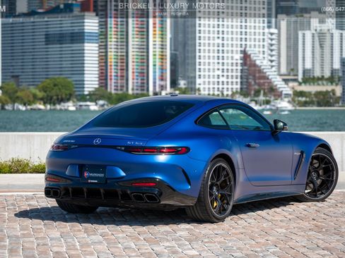 Used 2025 Mercedes-Benz AMG GT 63 image 4