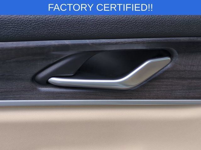 Certified 2025 Jeep Grand Cherokee Limited AWD/4WD image 29