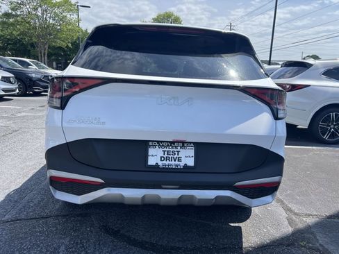 Certified 2024 Kia Sportage EX FWD image 4