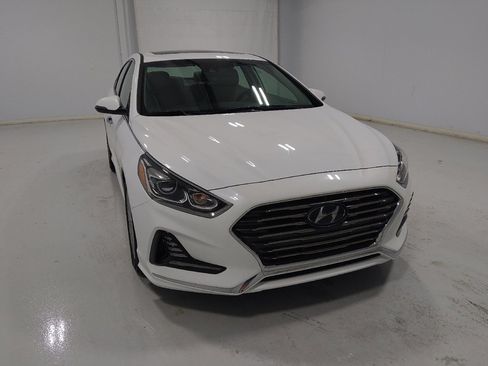 Used 2018 Hyundai Sonata Limited w/ Limited Ultimate Package 03 FWD image 14