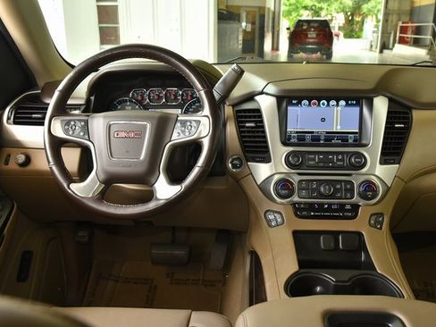 Used 2019 GMC Yukon XL SLT w/ Open Road Package image 30