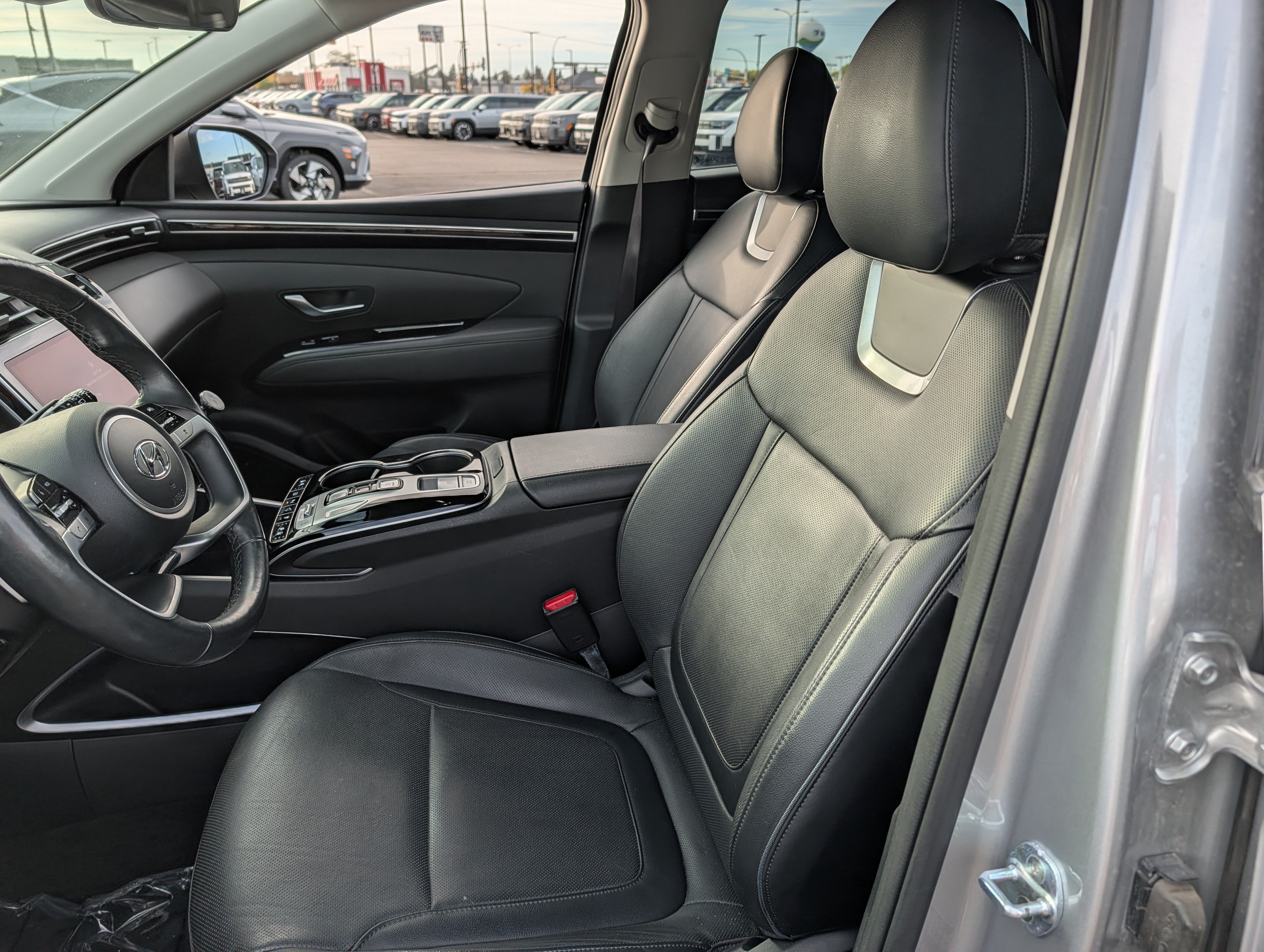 Used 2022 Hyundai Tucson Limited AWD/4WD image 10