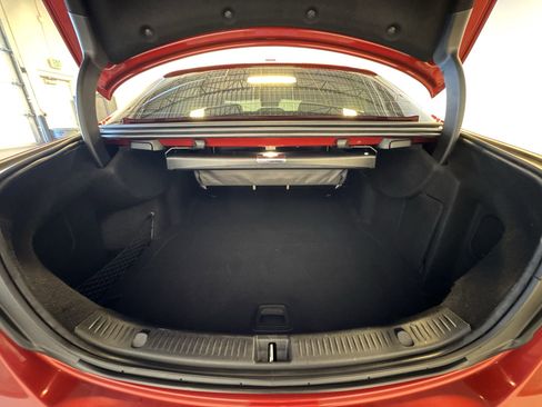 Used 2019 Mercedes-Benz E 450 4MATIC Sedan w/ Driver Assistance Package image 23