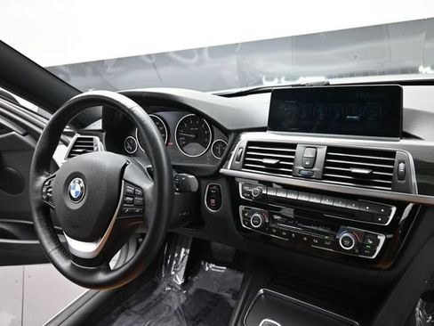 Used 2017 BMW 330i Sedan RWD image 17