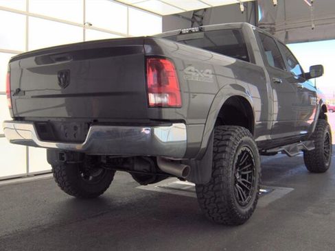 Used 2018 RAM 2500 Big Horn AWD/4WD image 3