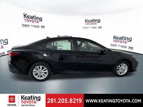 Used 2026 Toyota Camry LE FWD image 4